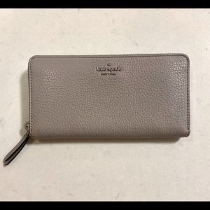 Kate spade gray wallet